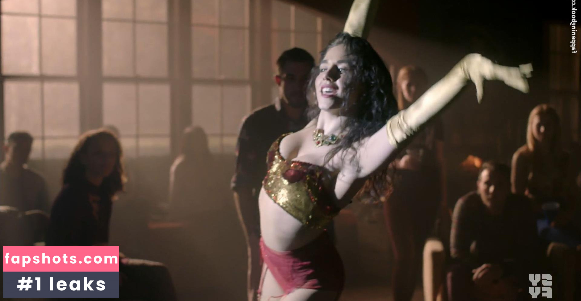 Jade Tailor gallery photo #42