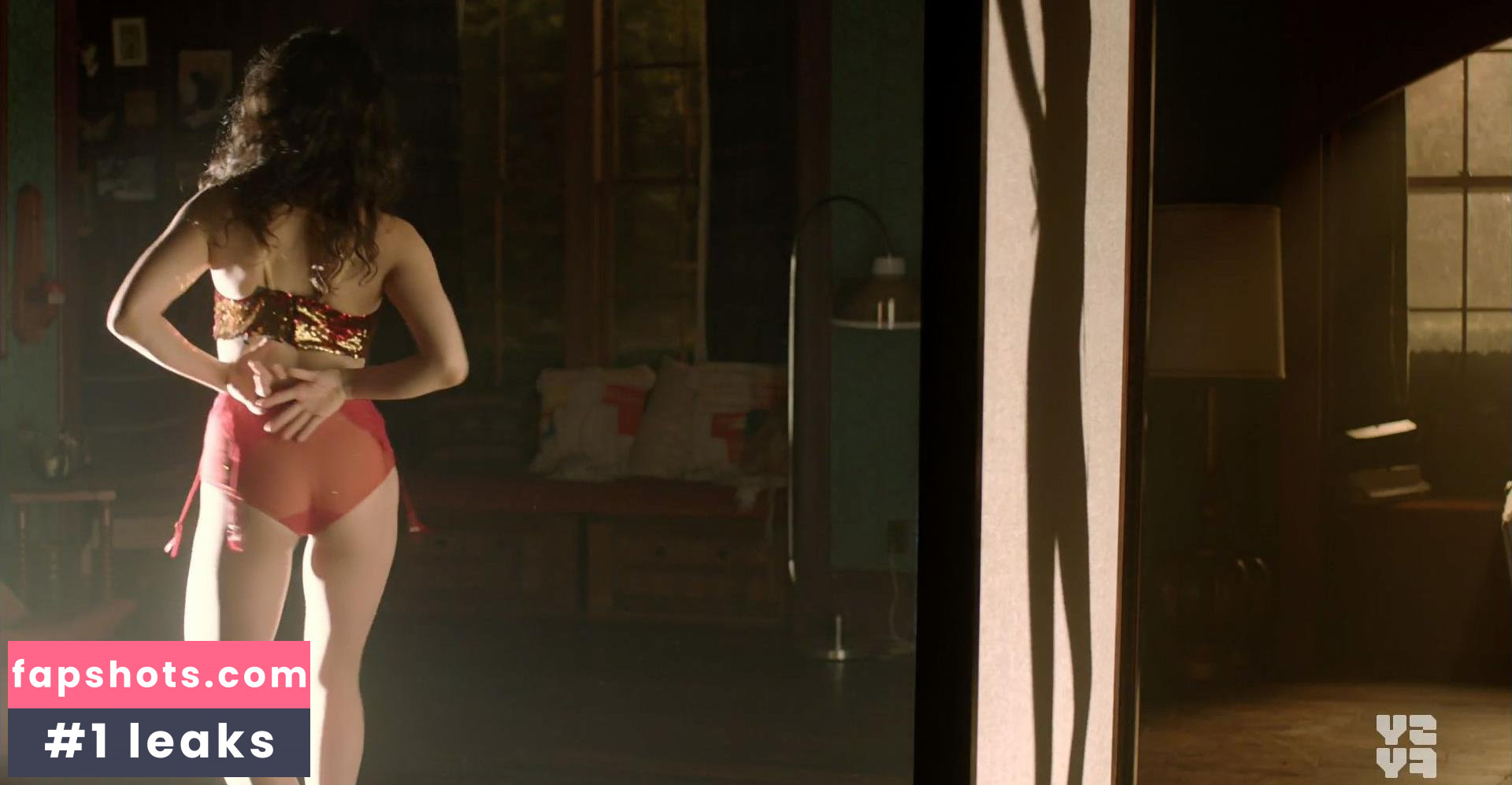 Jade Tailor gallery photo #46