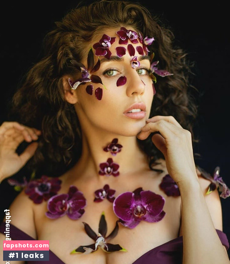 Jade Tailor gallery photo #7