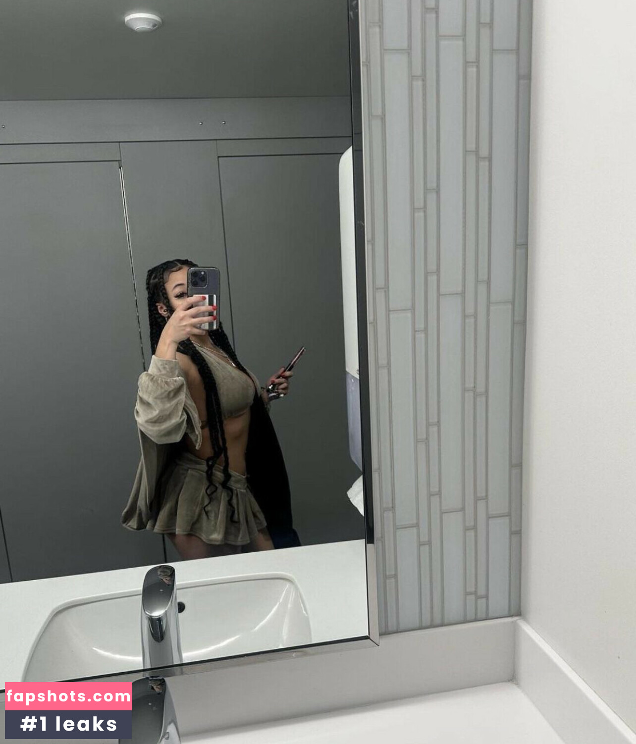 Jadenman nude babe gallery