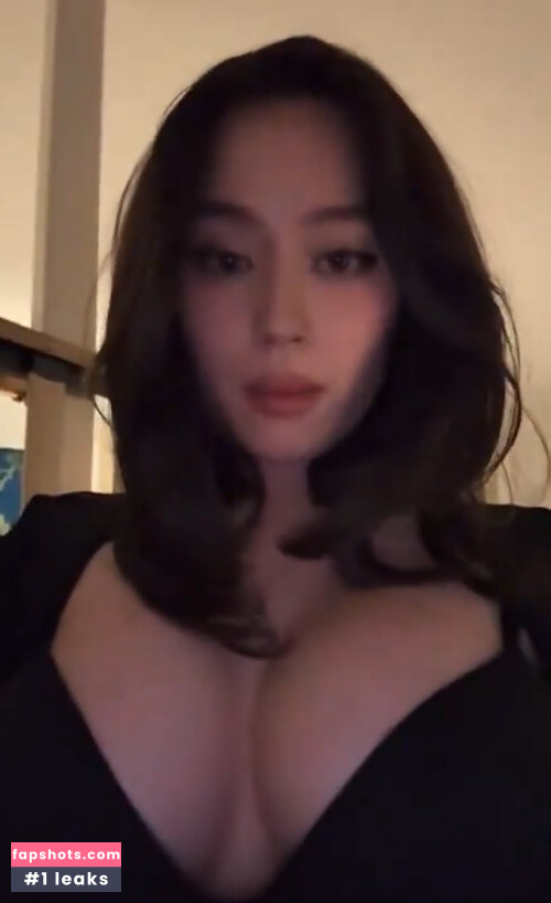 JadeyAnh gallery photo #188