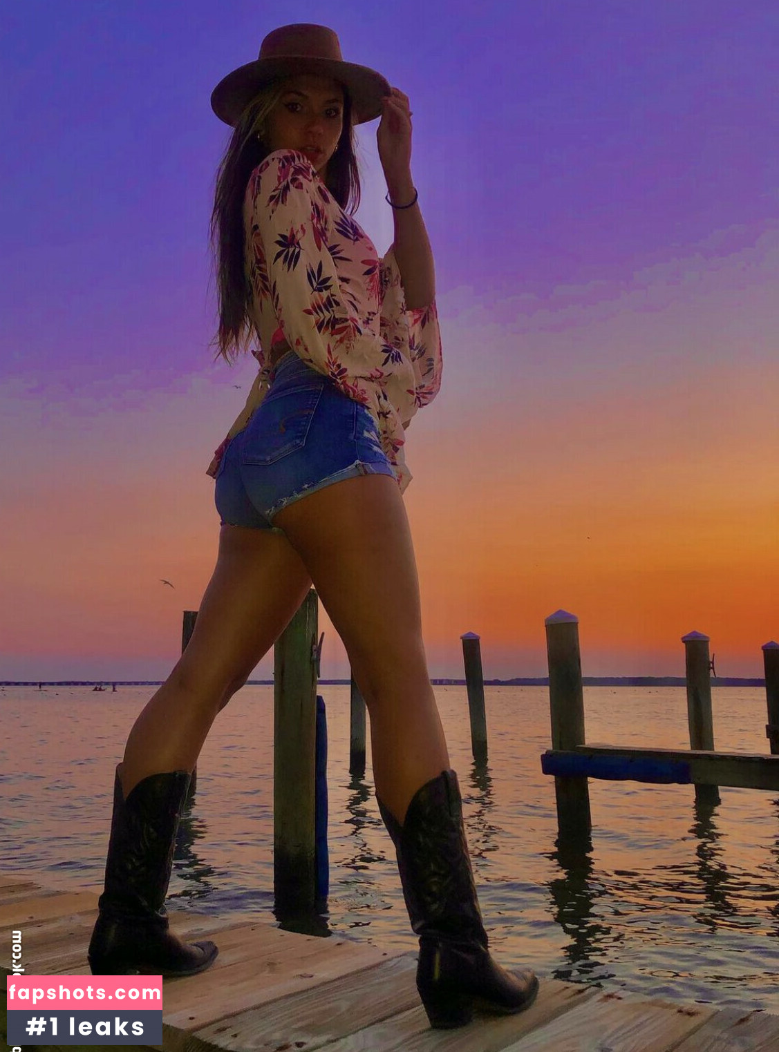 Jadeyeyess gallery photo #2