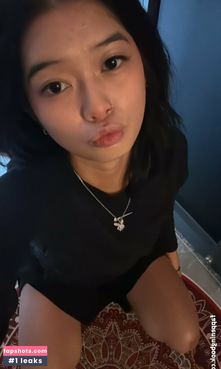 JadeyJade gallery photo #2