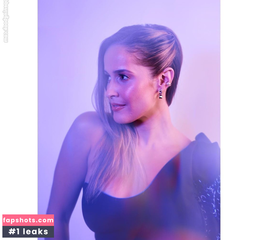 Jaina Lee Ortiz gallery photo #3