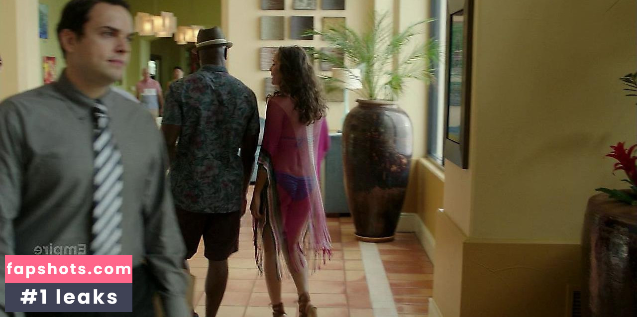 Jaina Lee Ortiz gallery photo #38