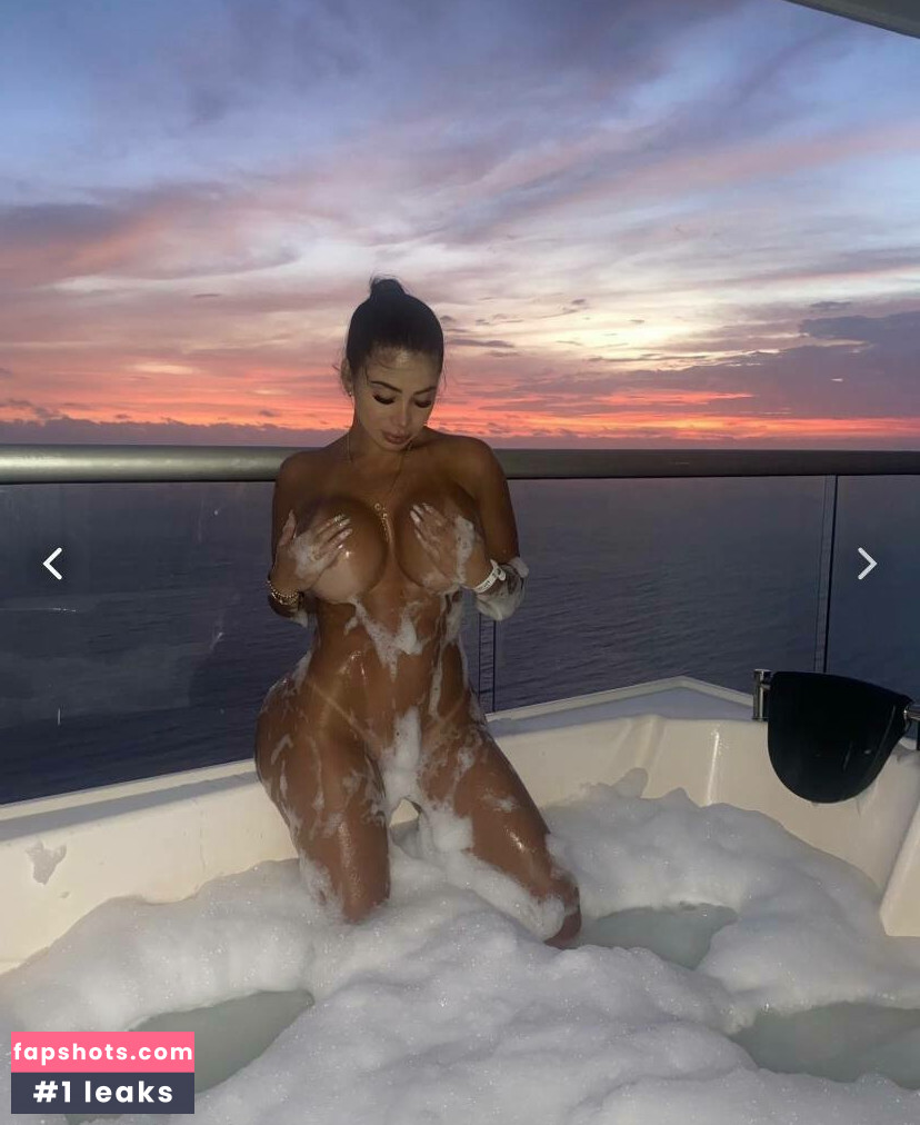 Jakeline Serna gallery photo #6