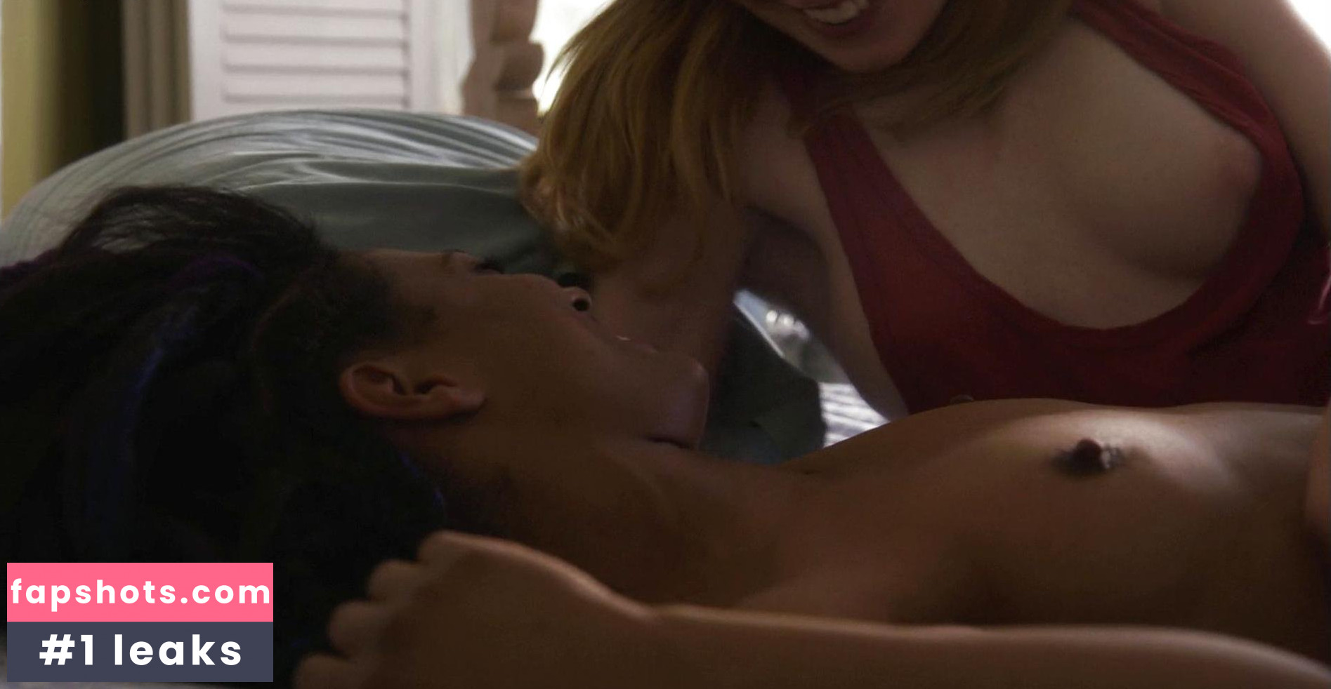 Jamie Clayton gallery photo #14