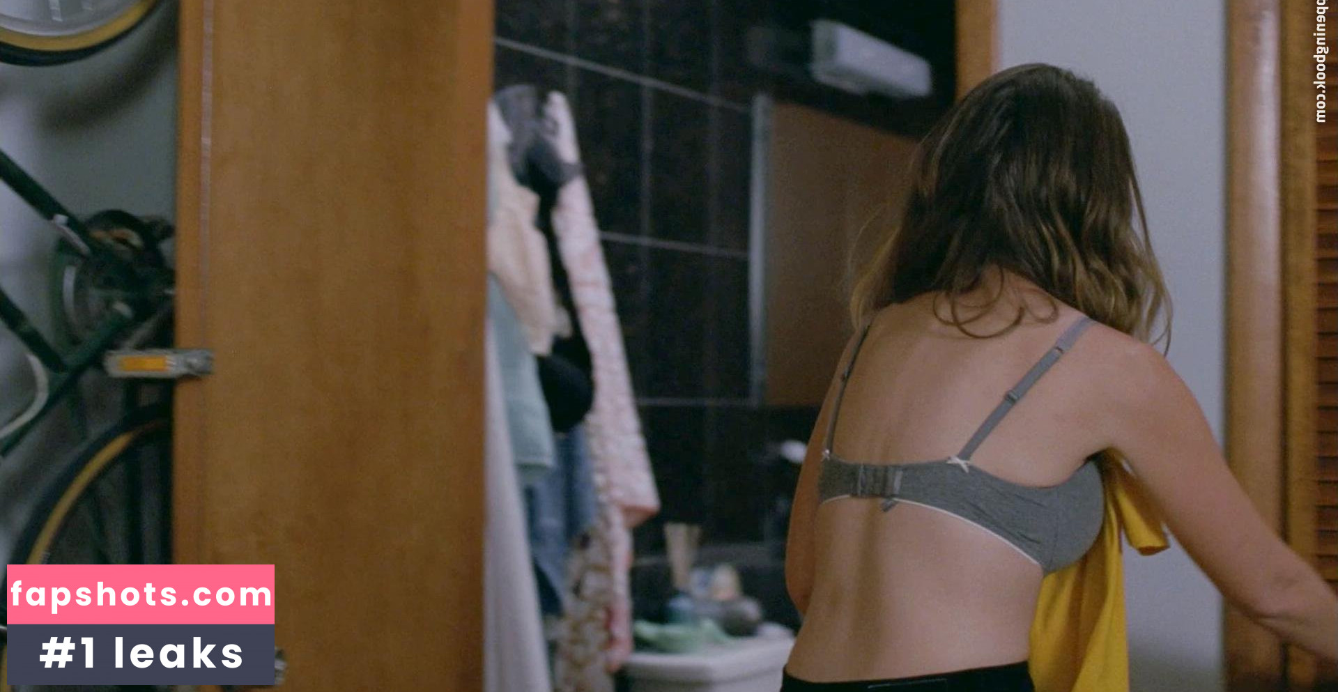 Jamie Lee gallery photo #14