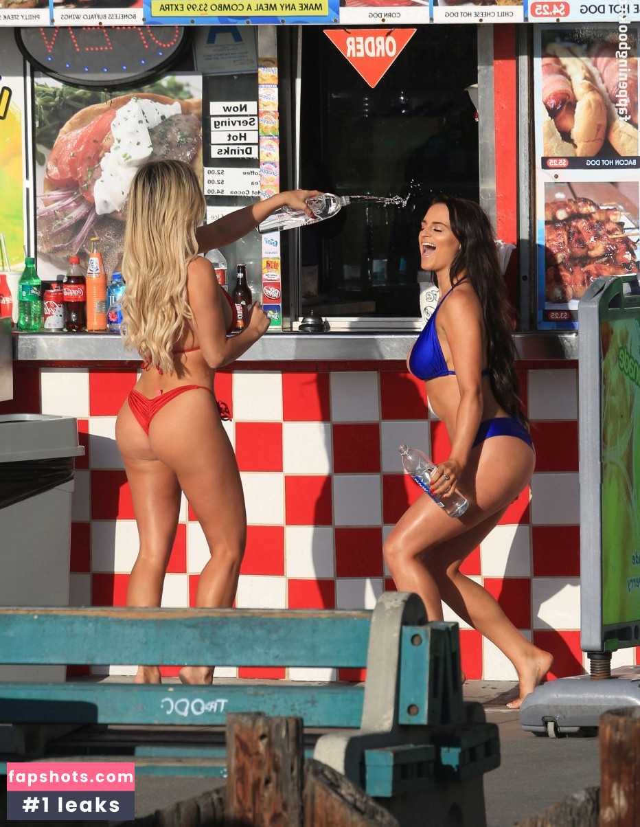 Jamie Leigh gallery photo #49