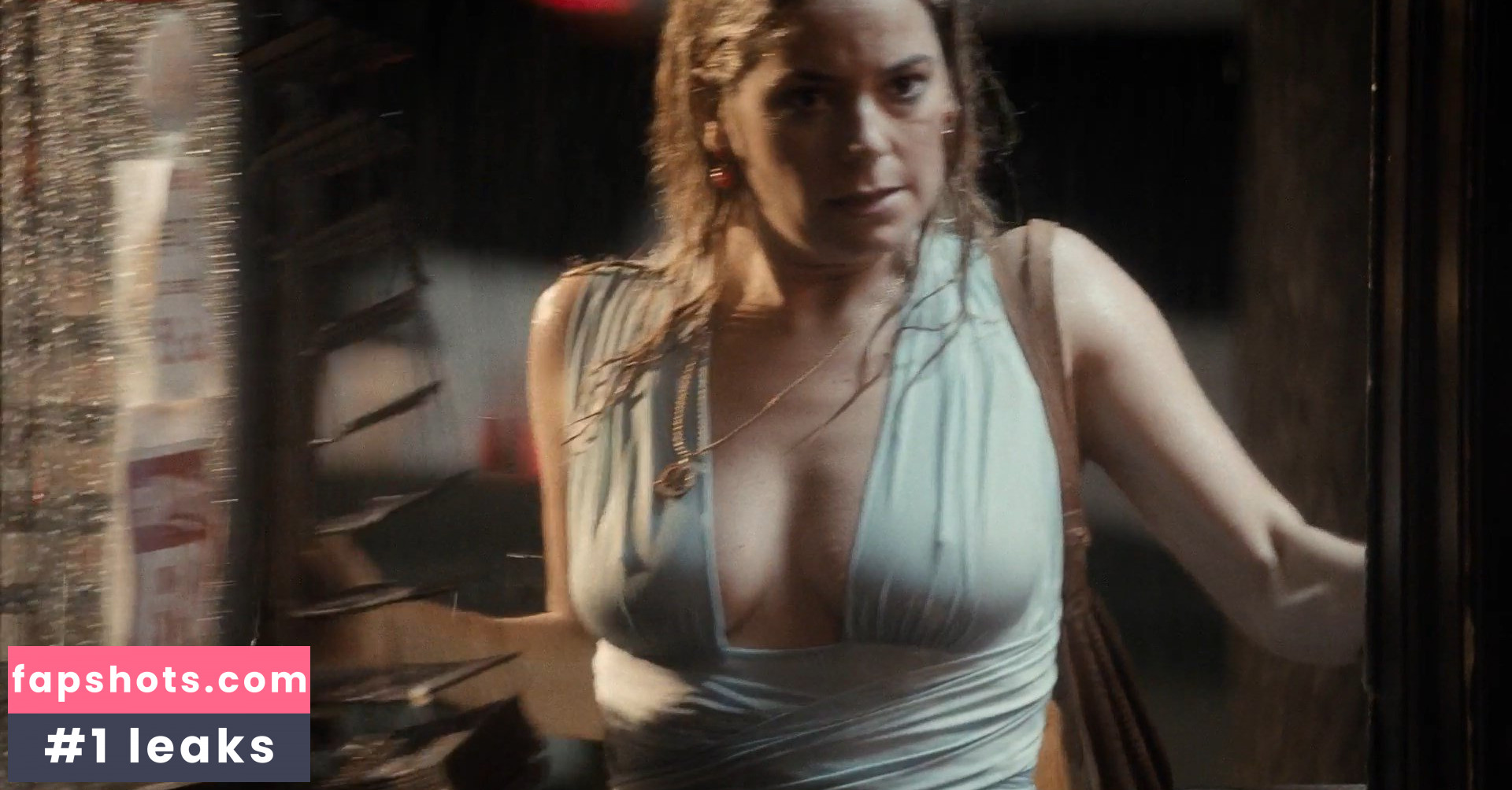 Jamie Neumann gallery photo #16