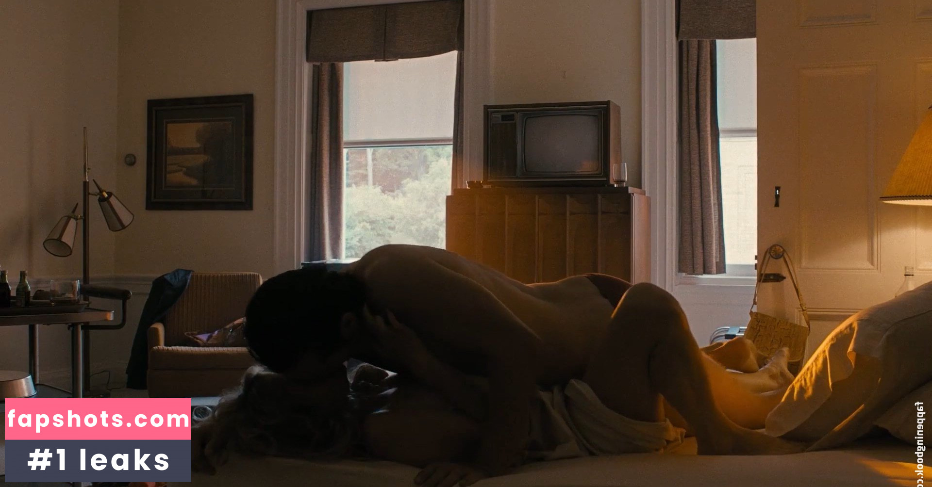 Jamie Neumann gallery photo #17