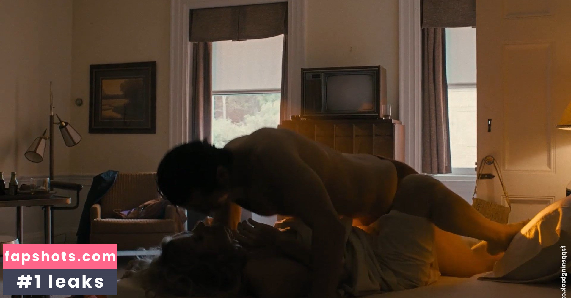 Jamie Neumann gallery photo #4