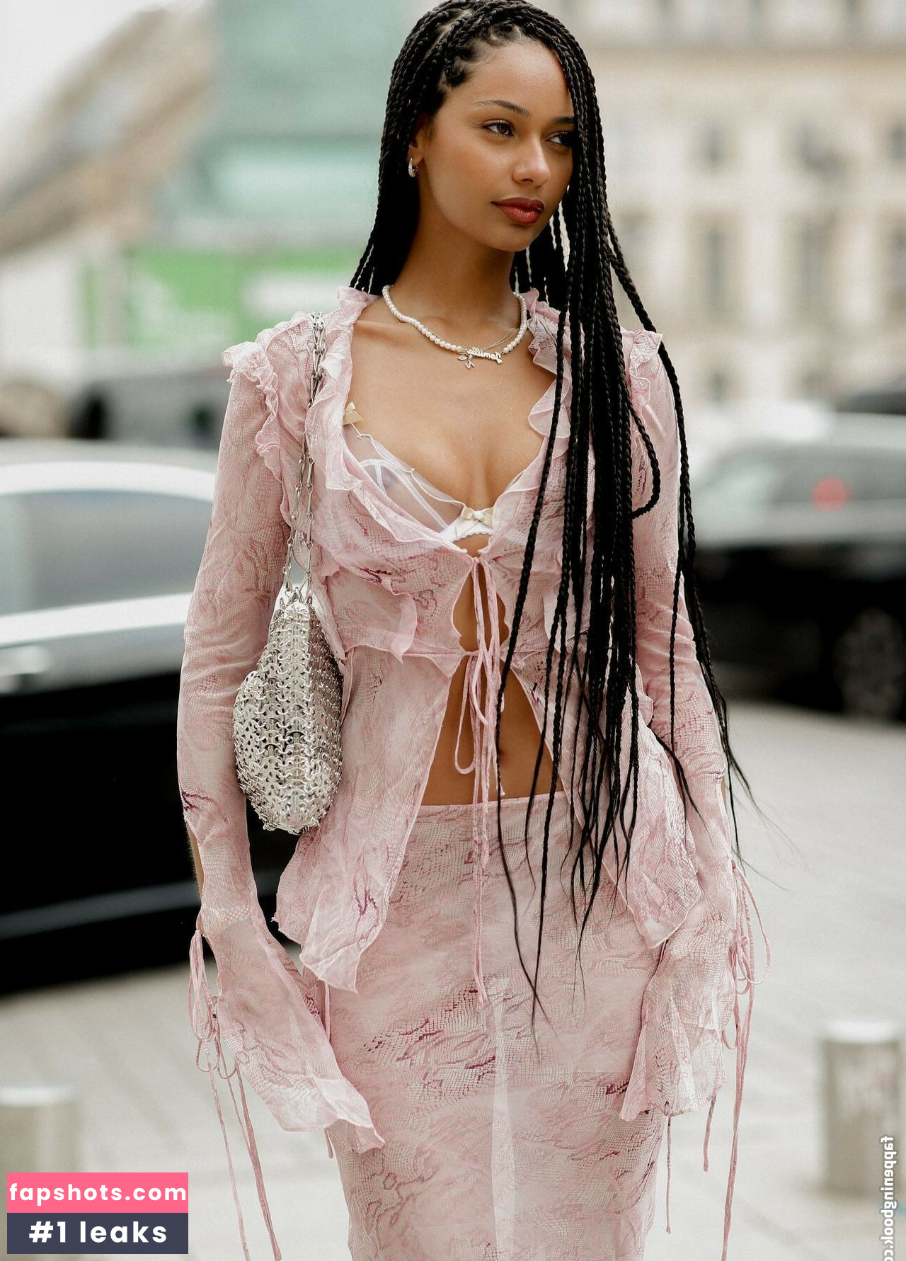 Jamilla Strand gallery photo #4