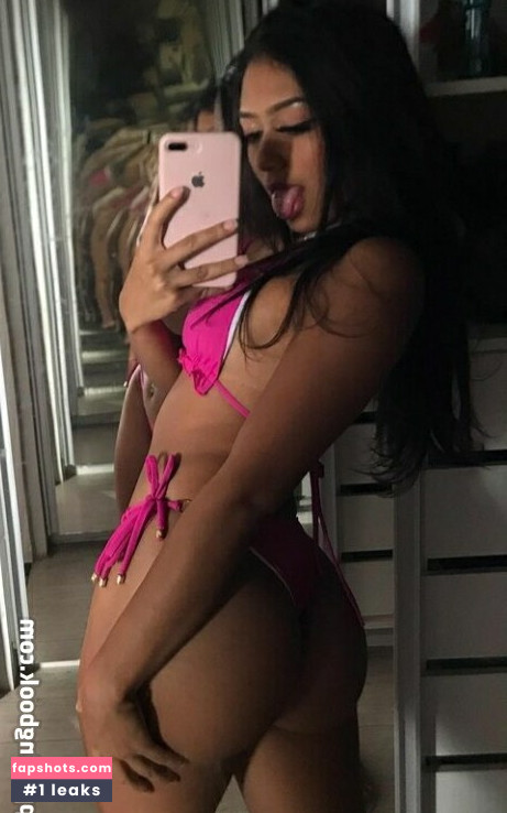 Jamily Marquees nude babe gallery