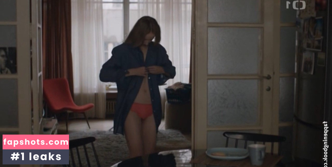 Jana Plodkova gallery photo #5