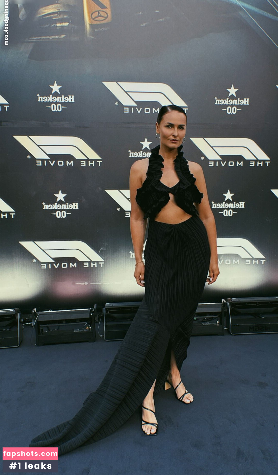 Jana Riva gallery photo #2