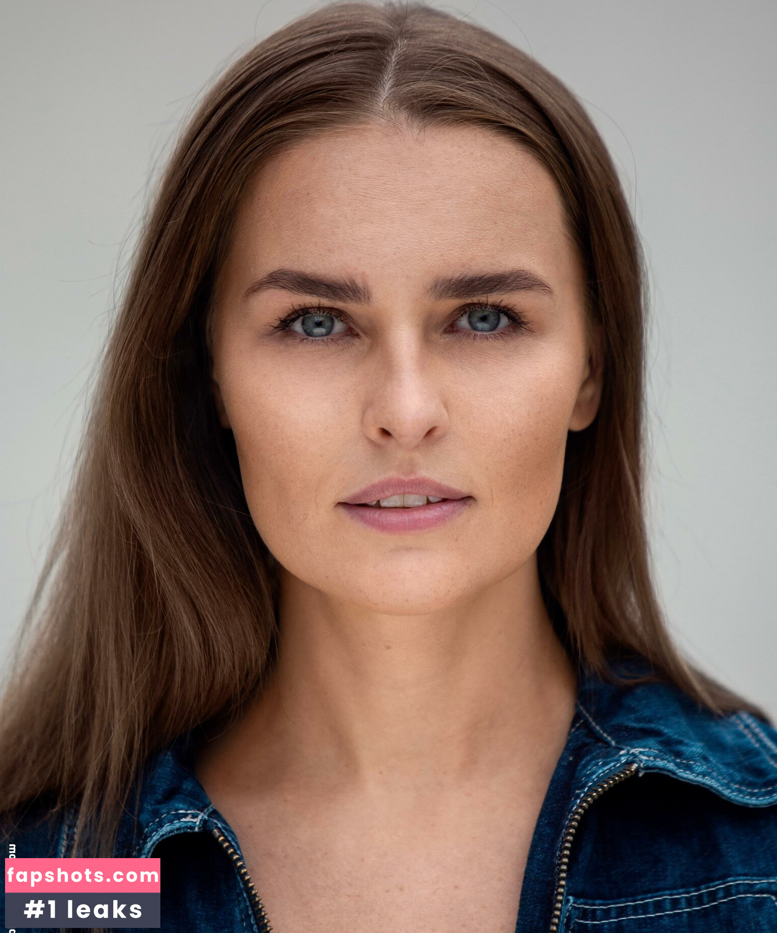 Jana Riva gallery photo #12