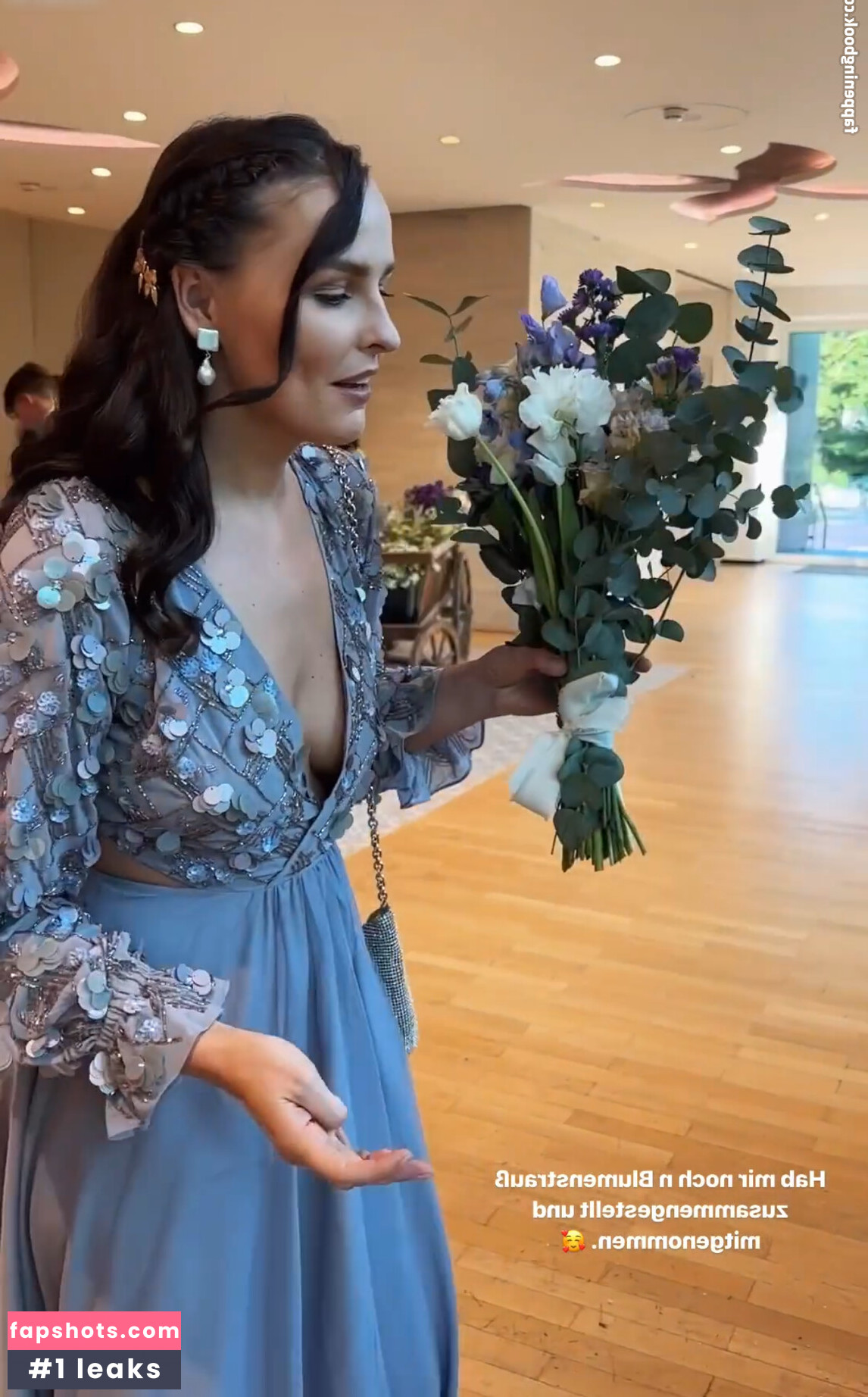 Jana Riva gallery photo #16