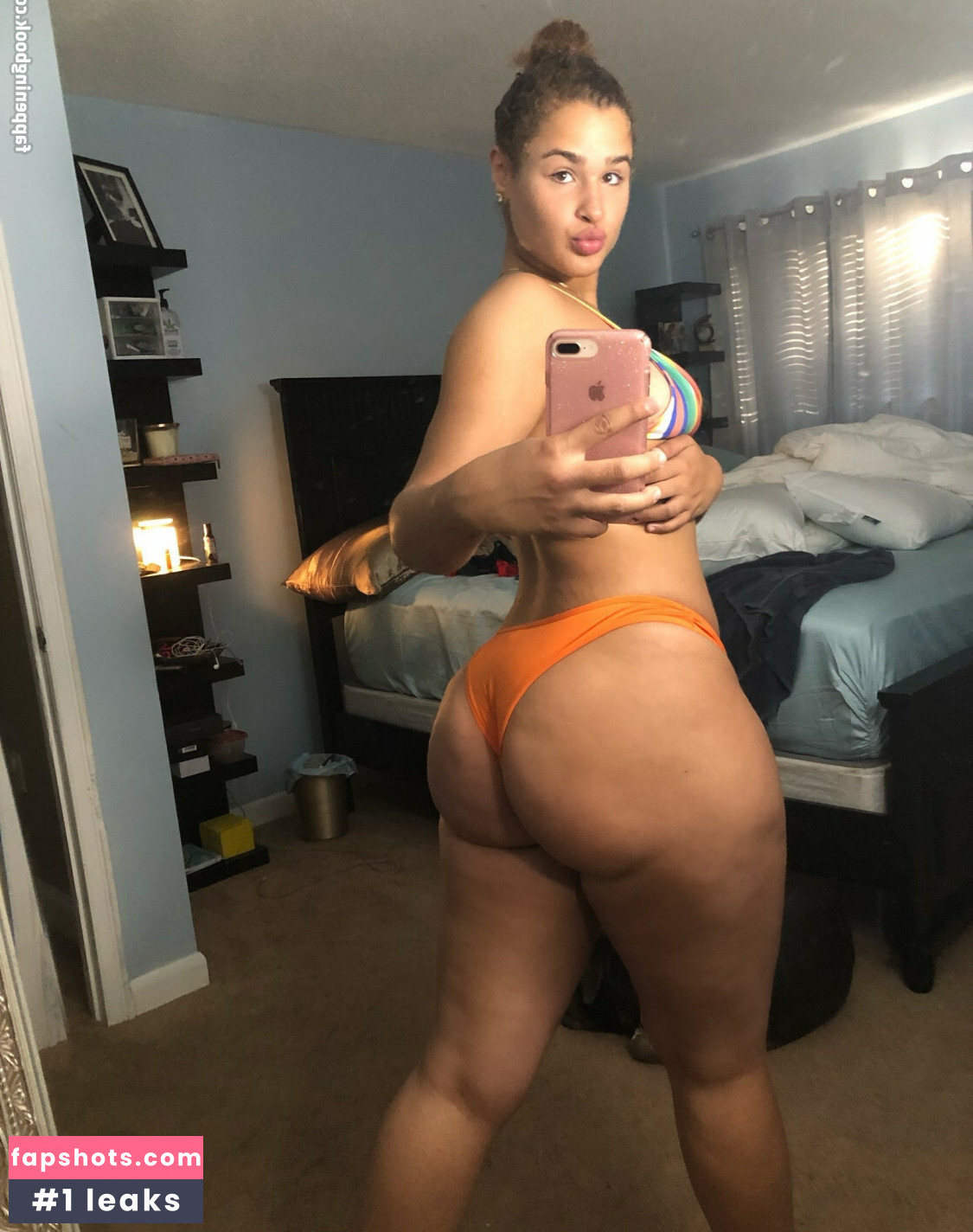 Janae Girard gallery photo #35