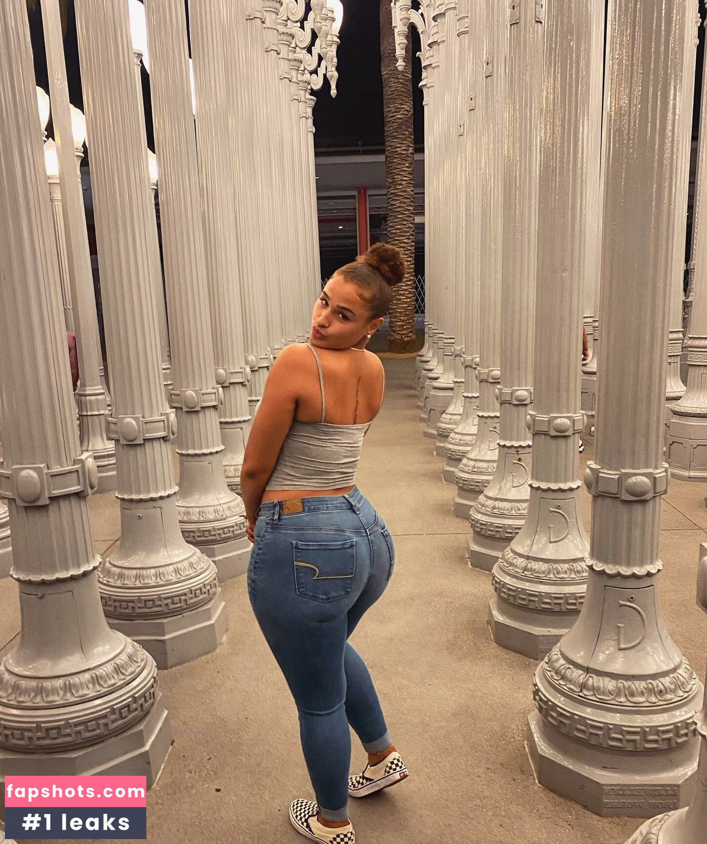 Janae Girard gallery photo #45