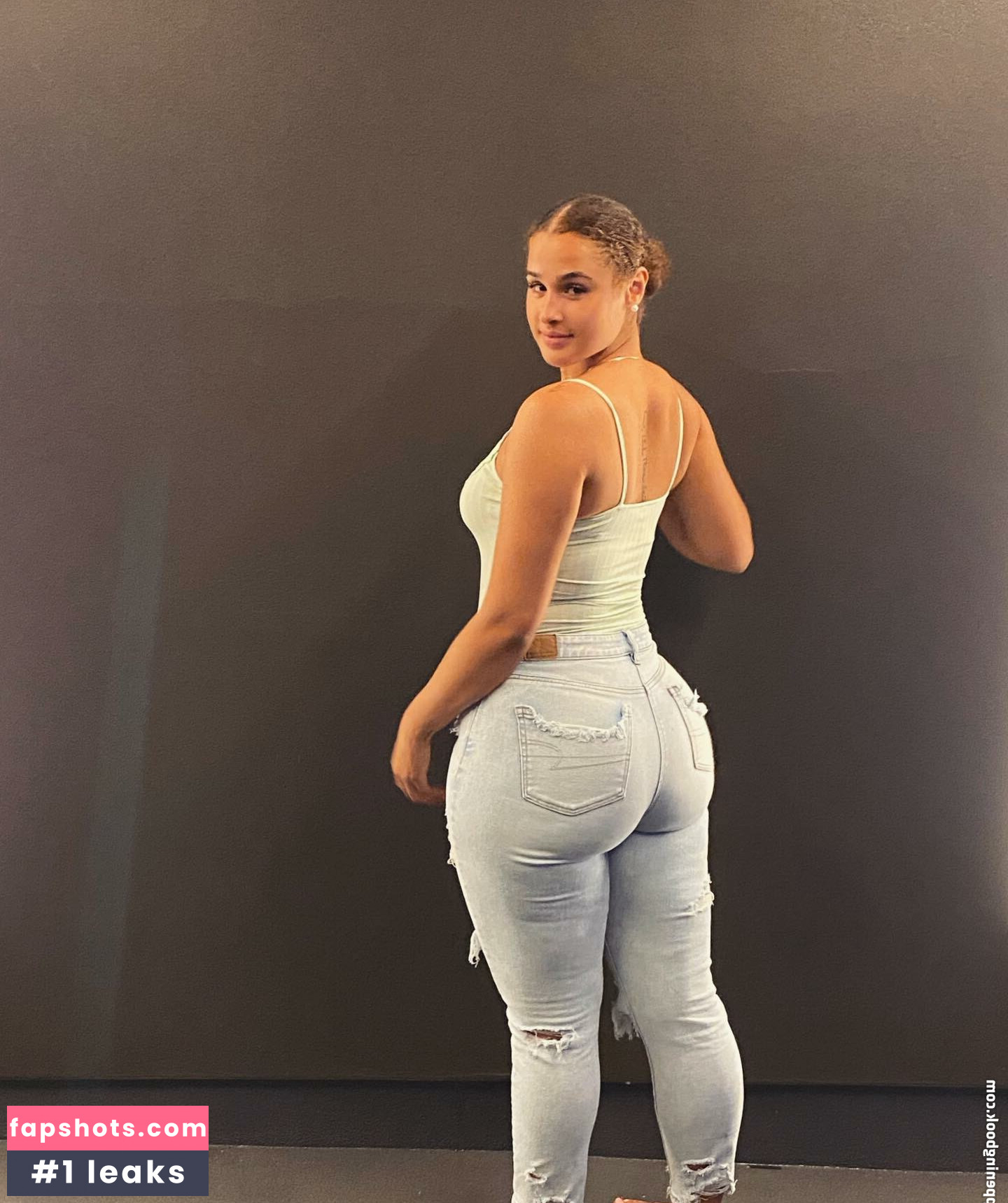 Janae Girard gallery photo #59