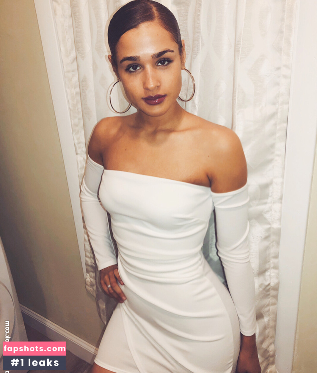 Janae Girard gallery photo #69