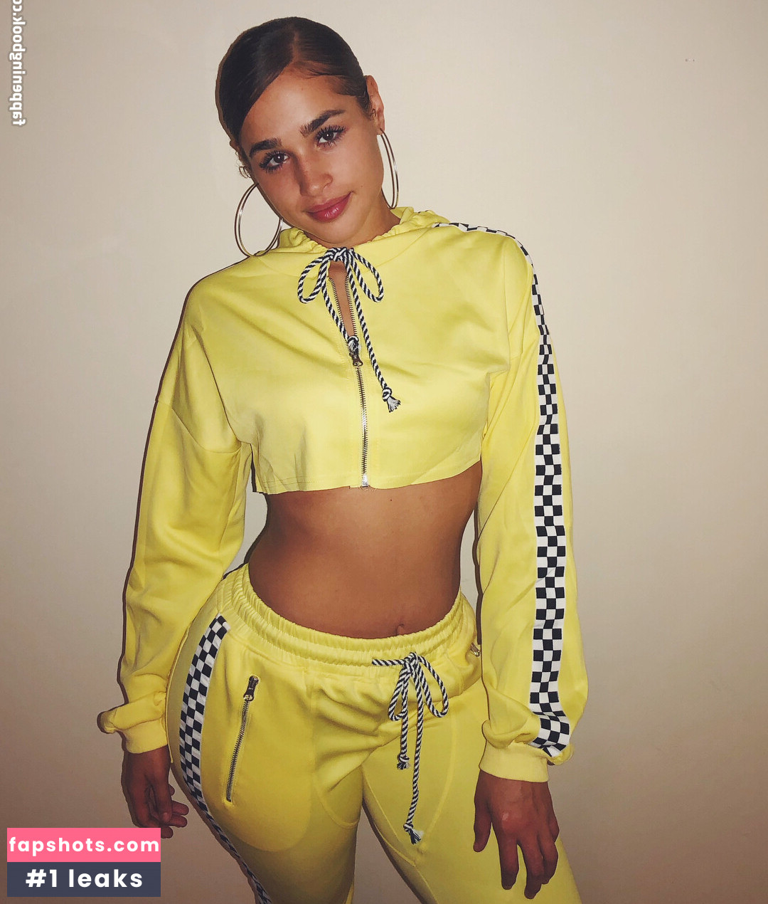 Janae Girard gallery photo #70