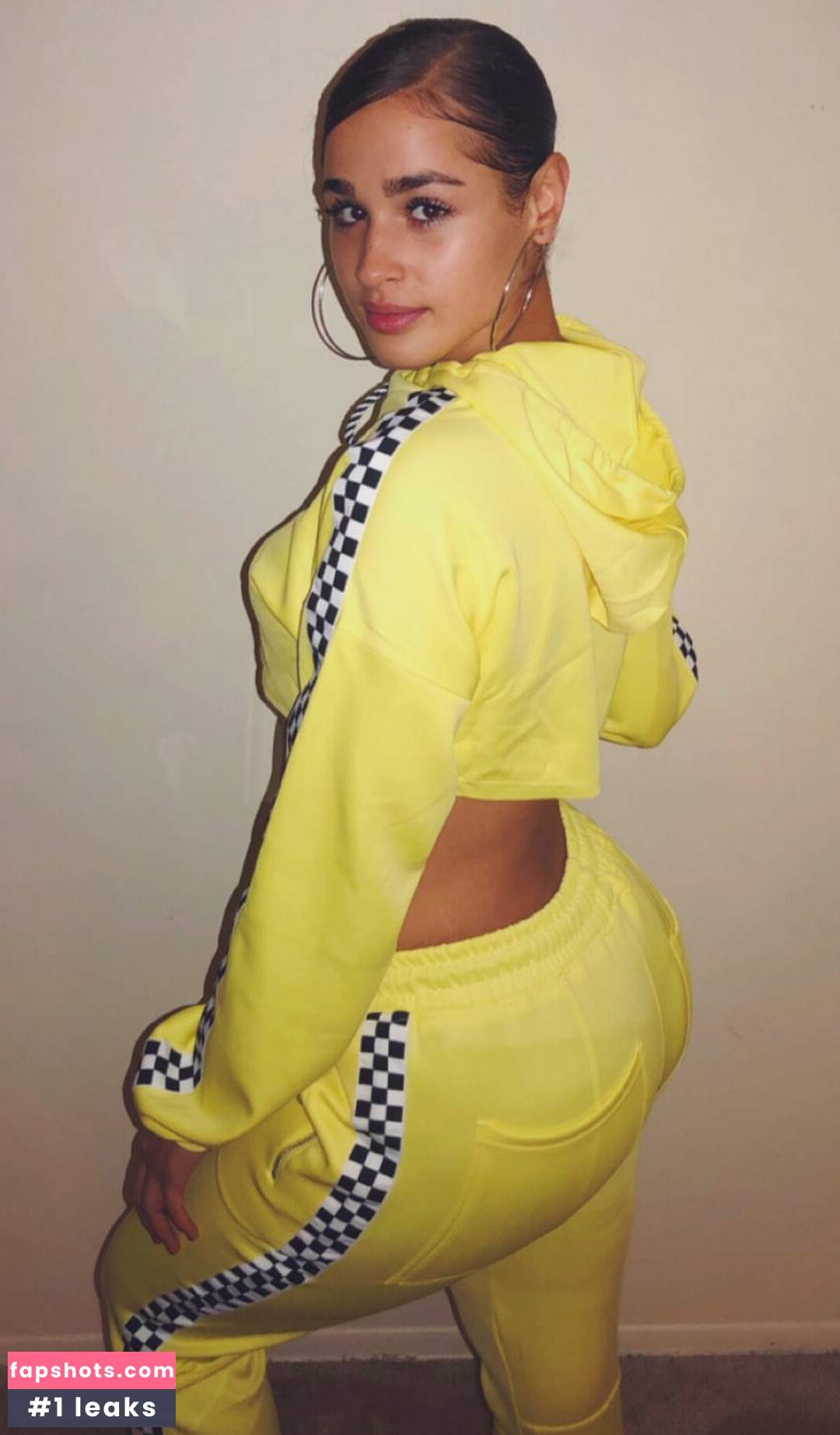 Janae Girard gallery photo #93