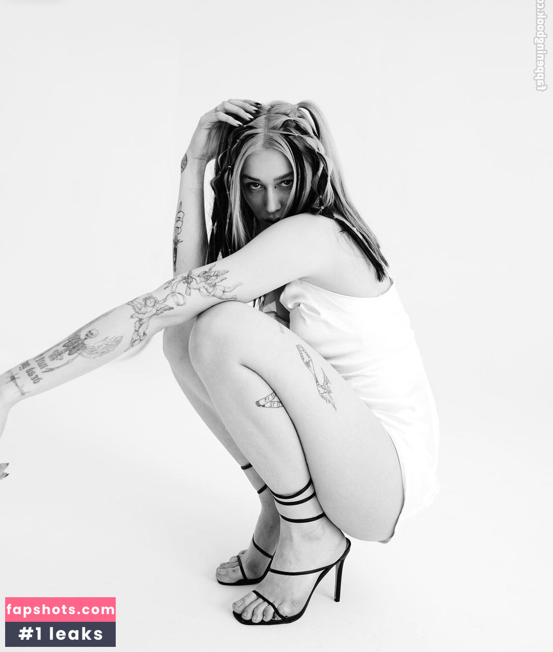 Janaxnell gallery photo #41