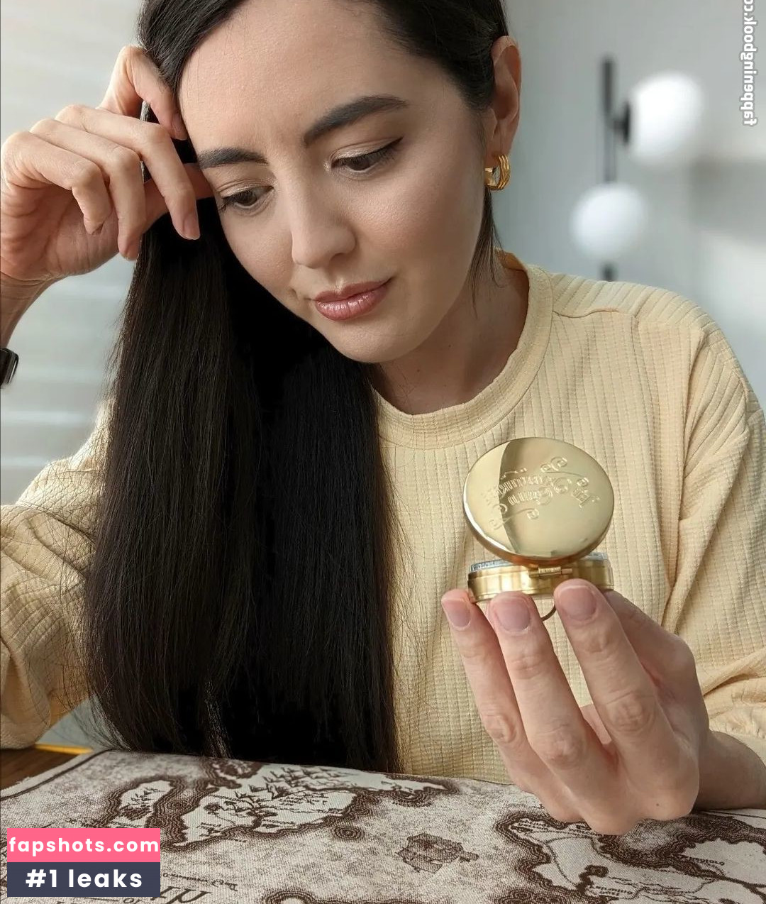 Jane Douglas gallery photo #157