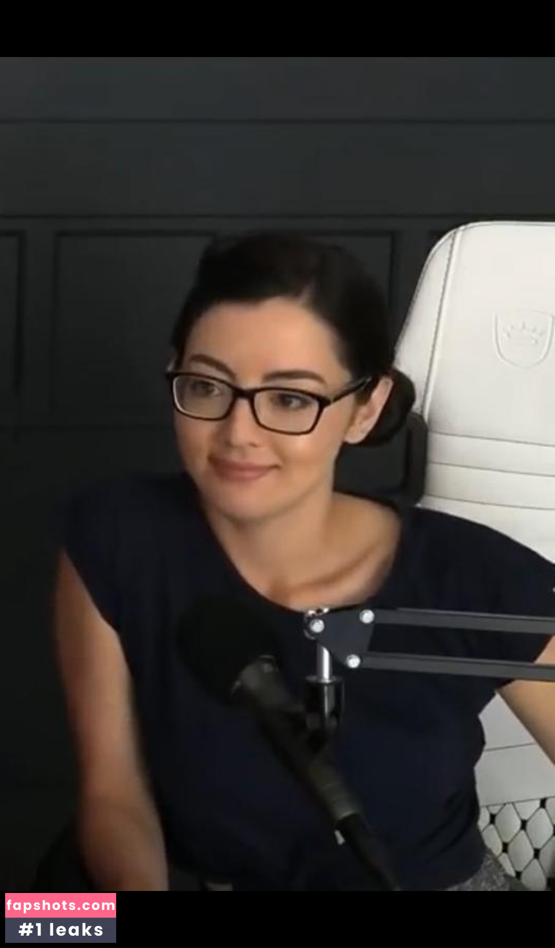 Jane Douglas gallery photo #168