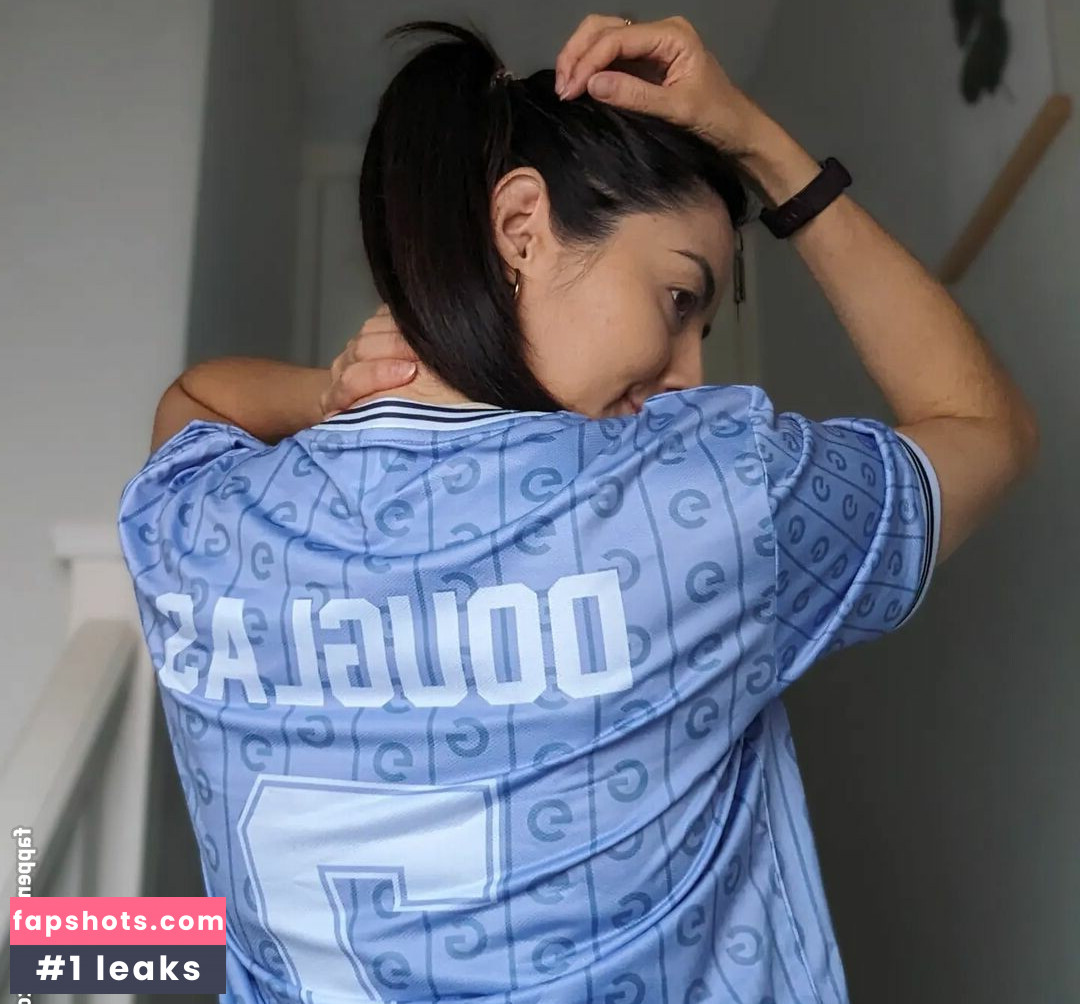 Jane Douglas gallery photo #62