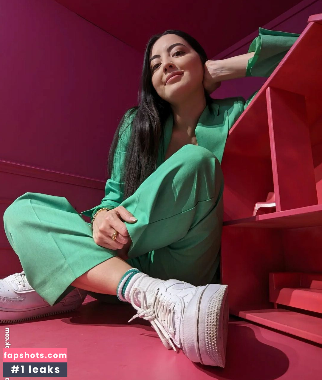 Jane Douglas gallery photo #72