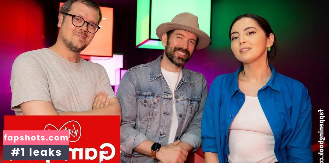 Jane Douglas gallery photo #78