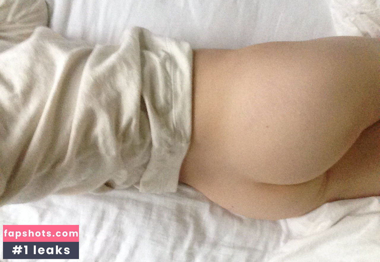 Jane Levy gallery photo #126