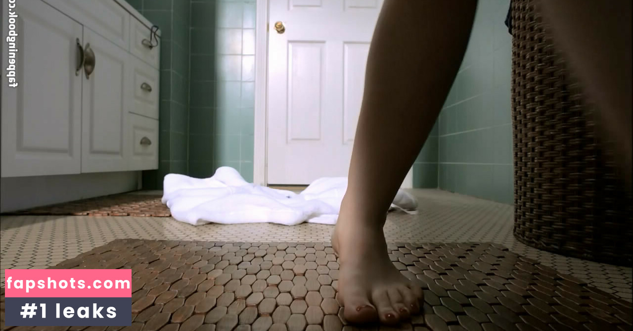 Jane Levy gallery photo #3