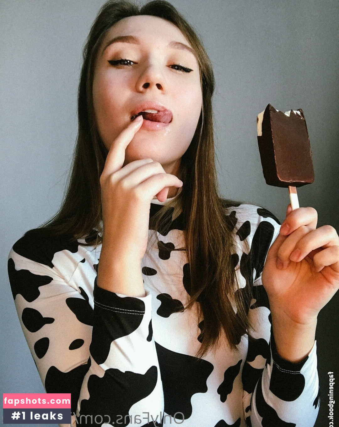 Jane Pride nude babe gallery