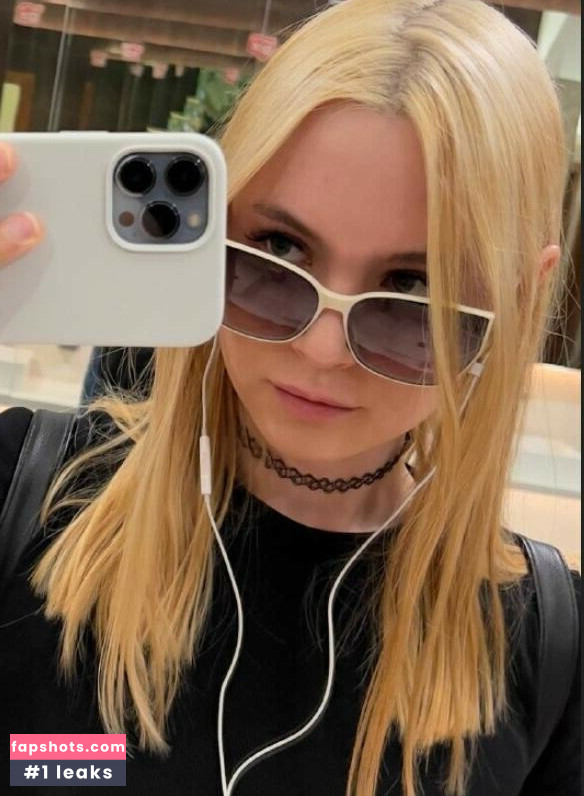 Jane Wild gallery photo #20