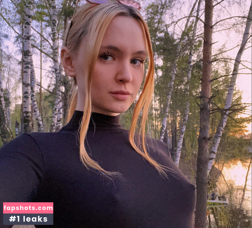 Jane Wild gallery photo #23