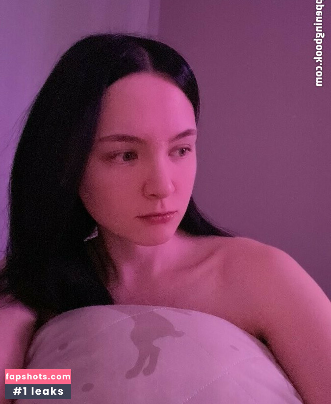 Jane Wild gallery photo #40