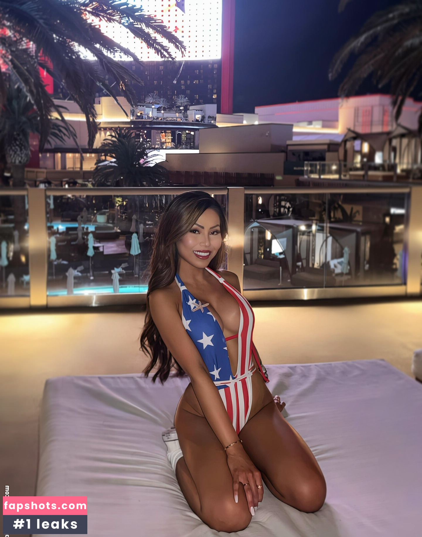 Jane Yum gallery photo #21