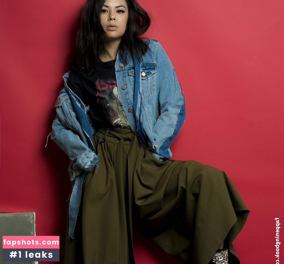 Janel Parrish Nahé úniky fotek pouze od fanoušků #25 - Fapshots