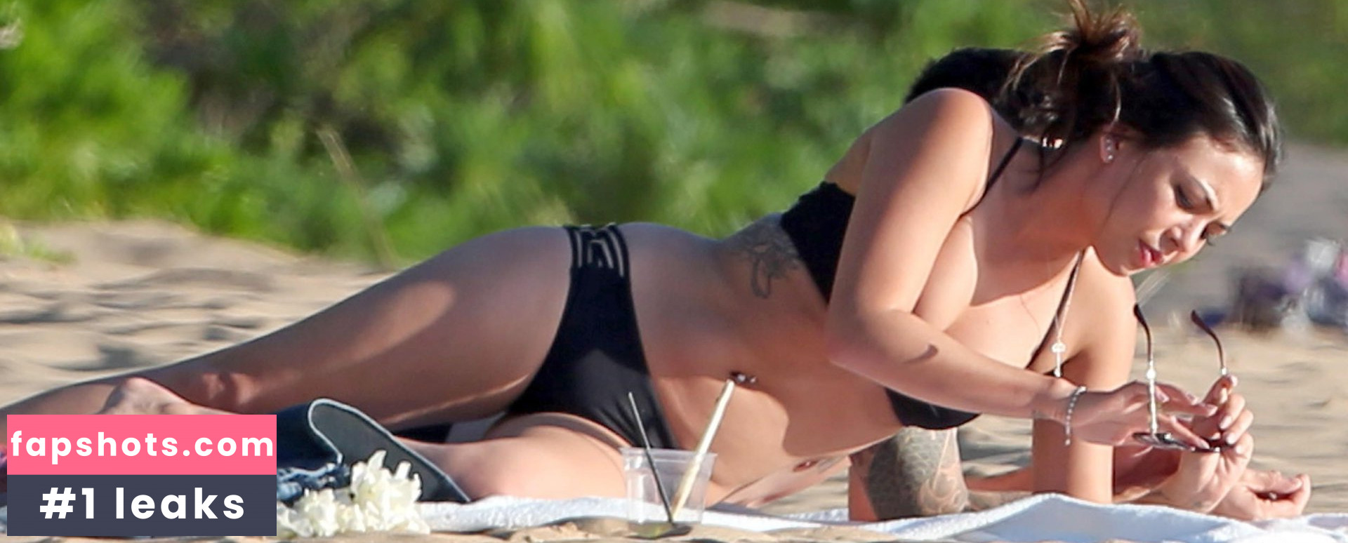 Janel Parrish gallery photo #71