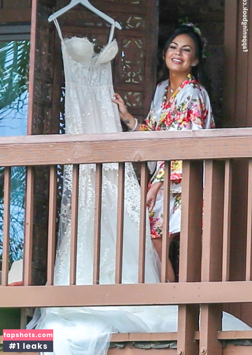 Janel Parrish Nahé úniky fotek pouze od fanoušků #89 - Fapshots