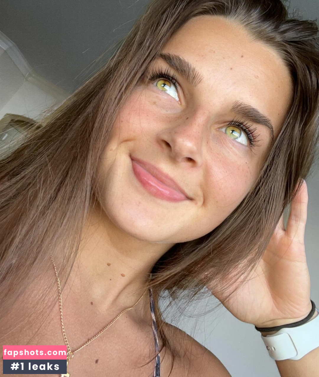 Janelle Jolicoeur gallery photo #13