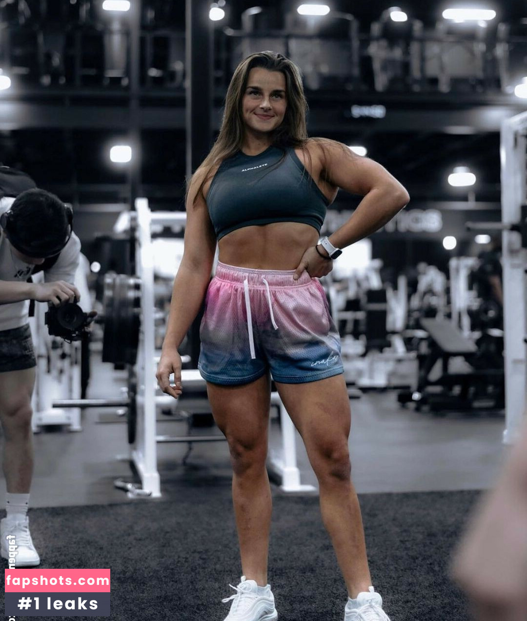 Janelle Jolicoeur gallery photo #8