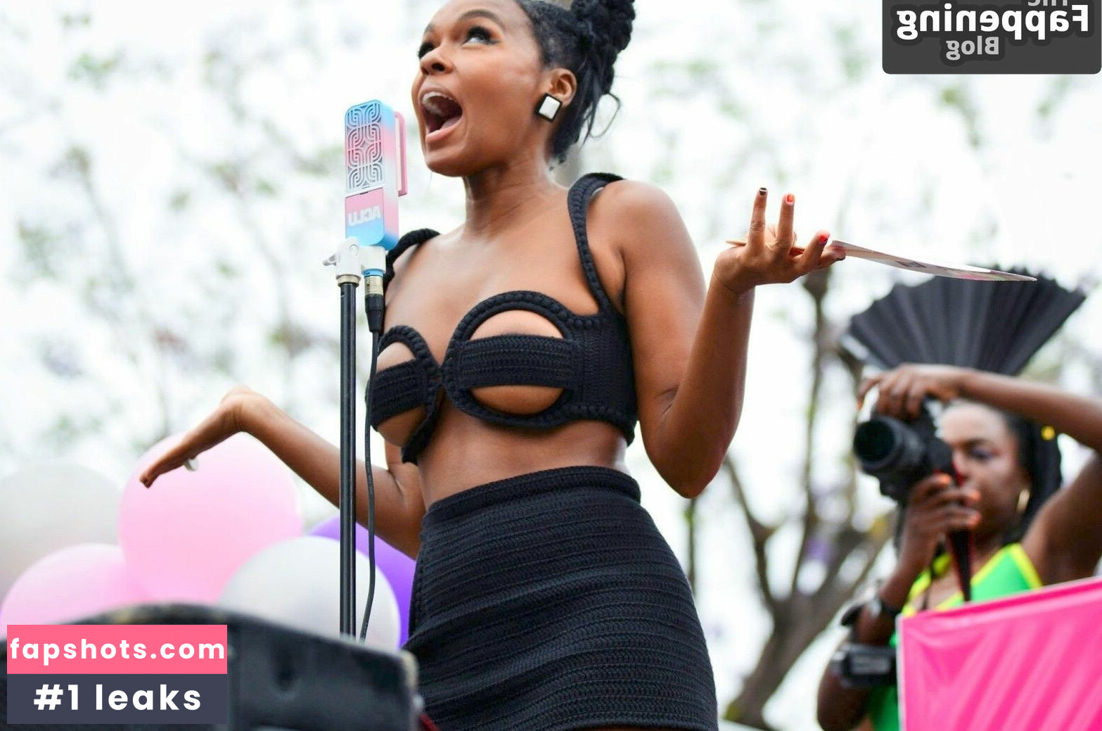 Janelle Monáe gallery photo #102