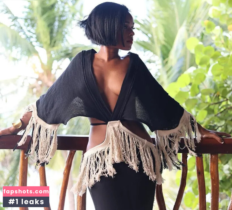 Janelle Monáe gallery photo #4