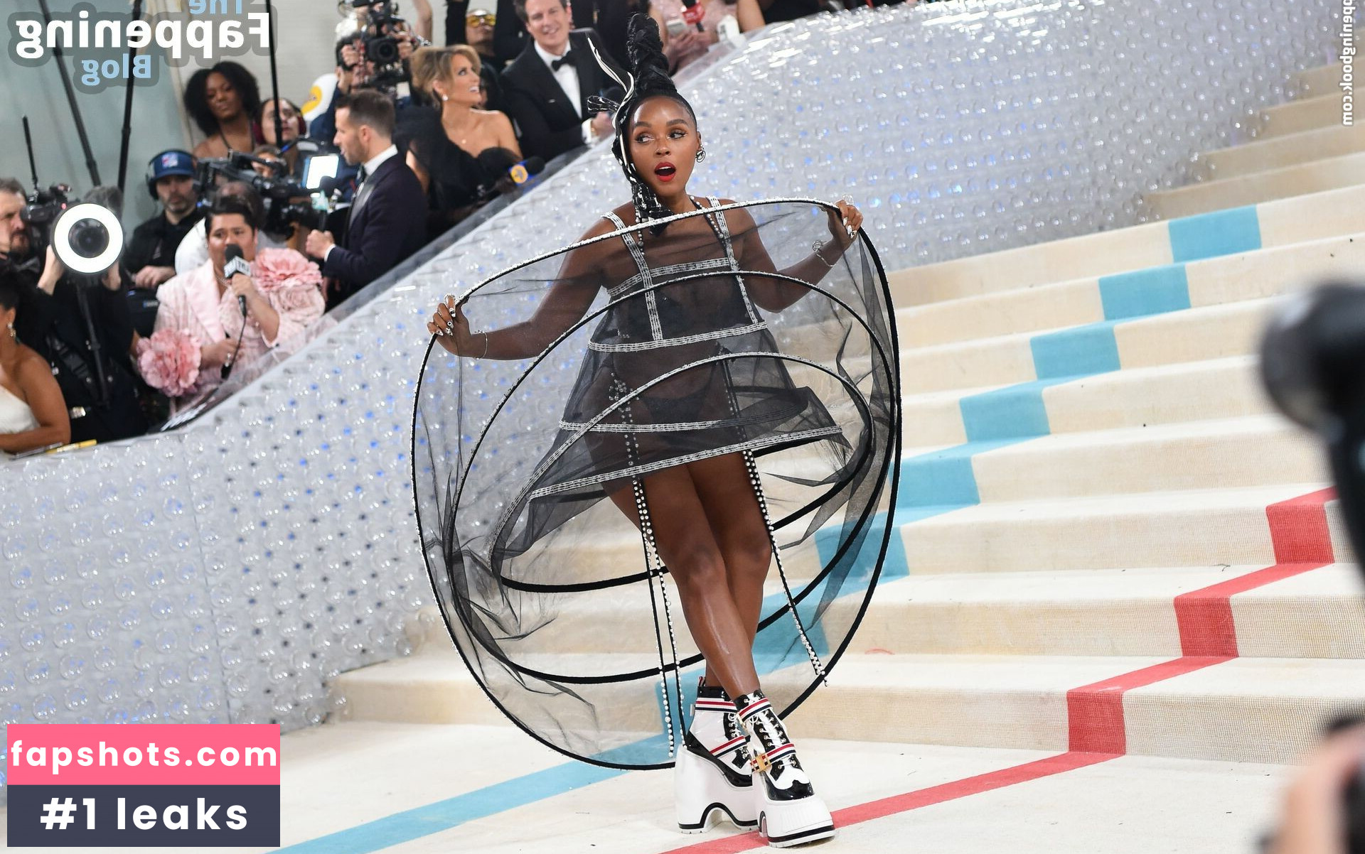 Janelle Monáe gallery photo #320