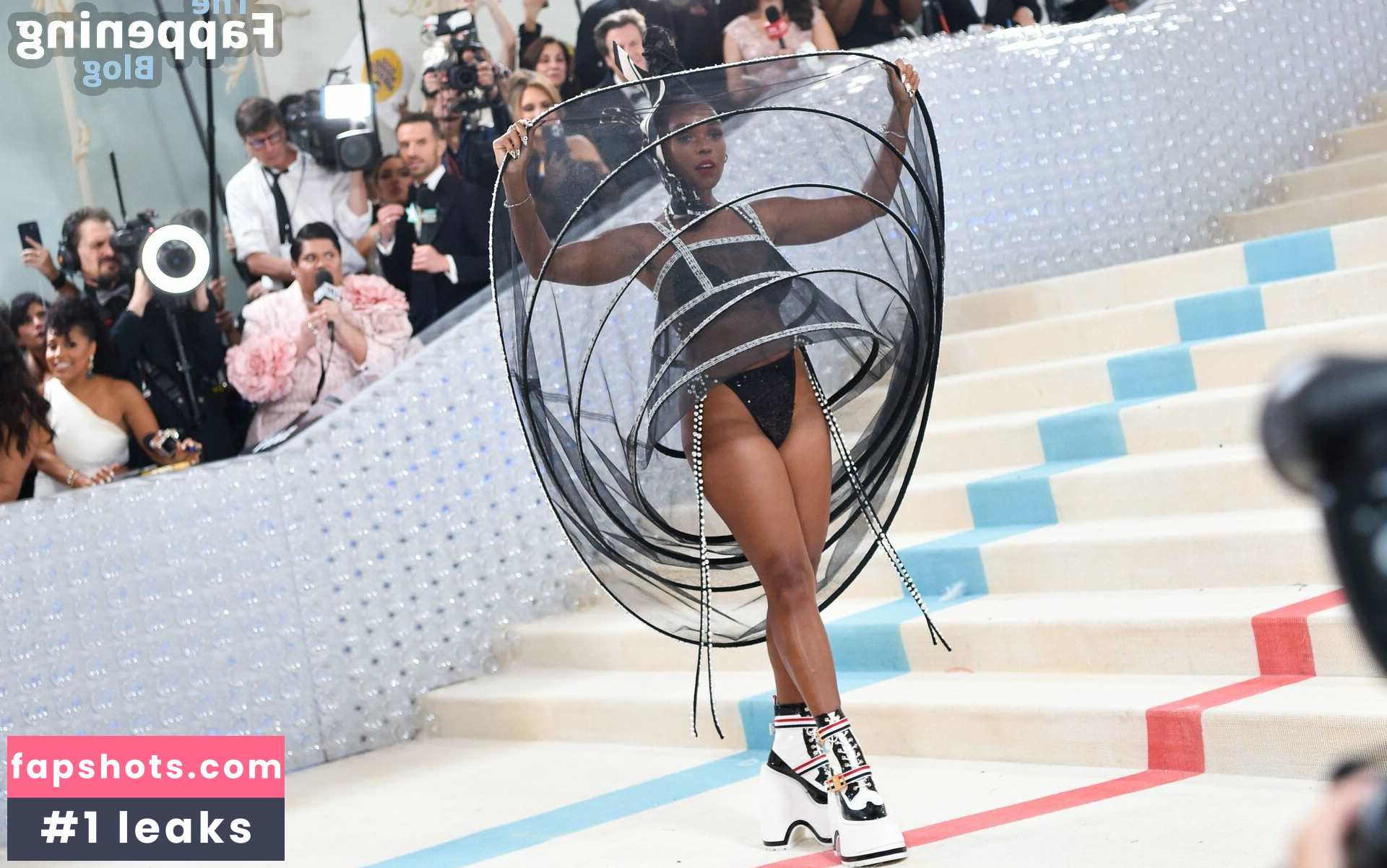 Janelle Monáe gallery photo #323